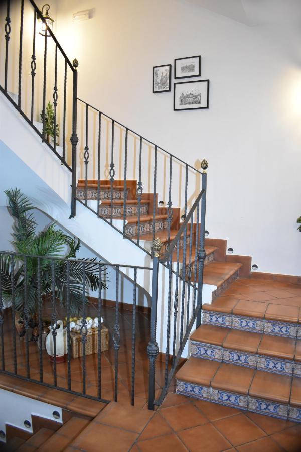 Toledorooms Palacios Guest house