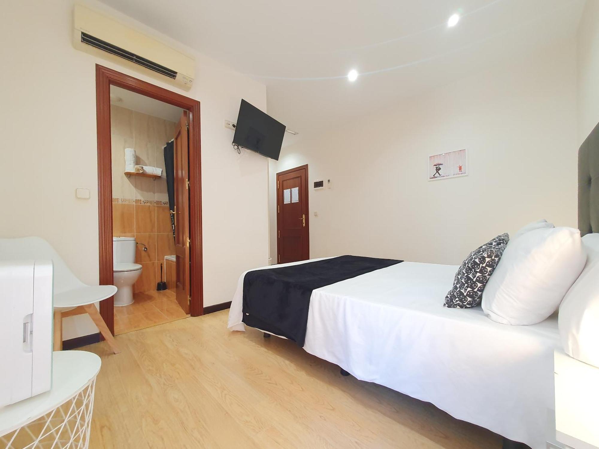 Toledorooms Palacios Guest house